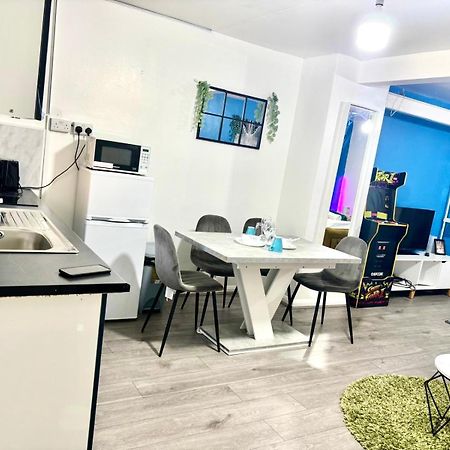 New Deluxe Studio Apt-2 Londra Dış mekan fotoğraf