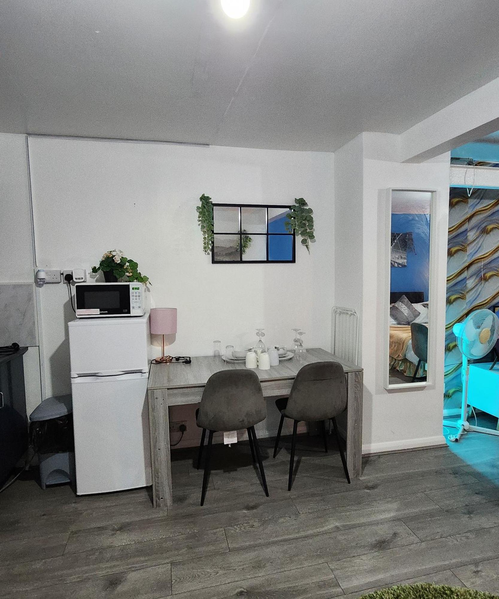 New Deluxe Studio Apt-2 Londra Dış mekan fotoğraf