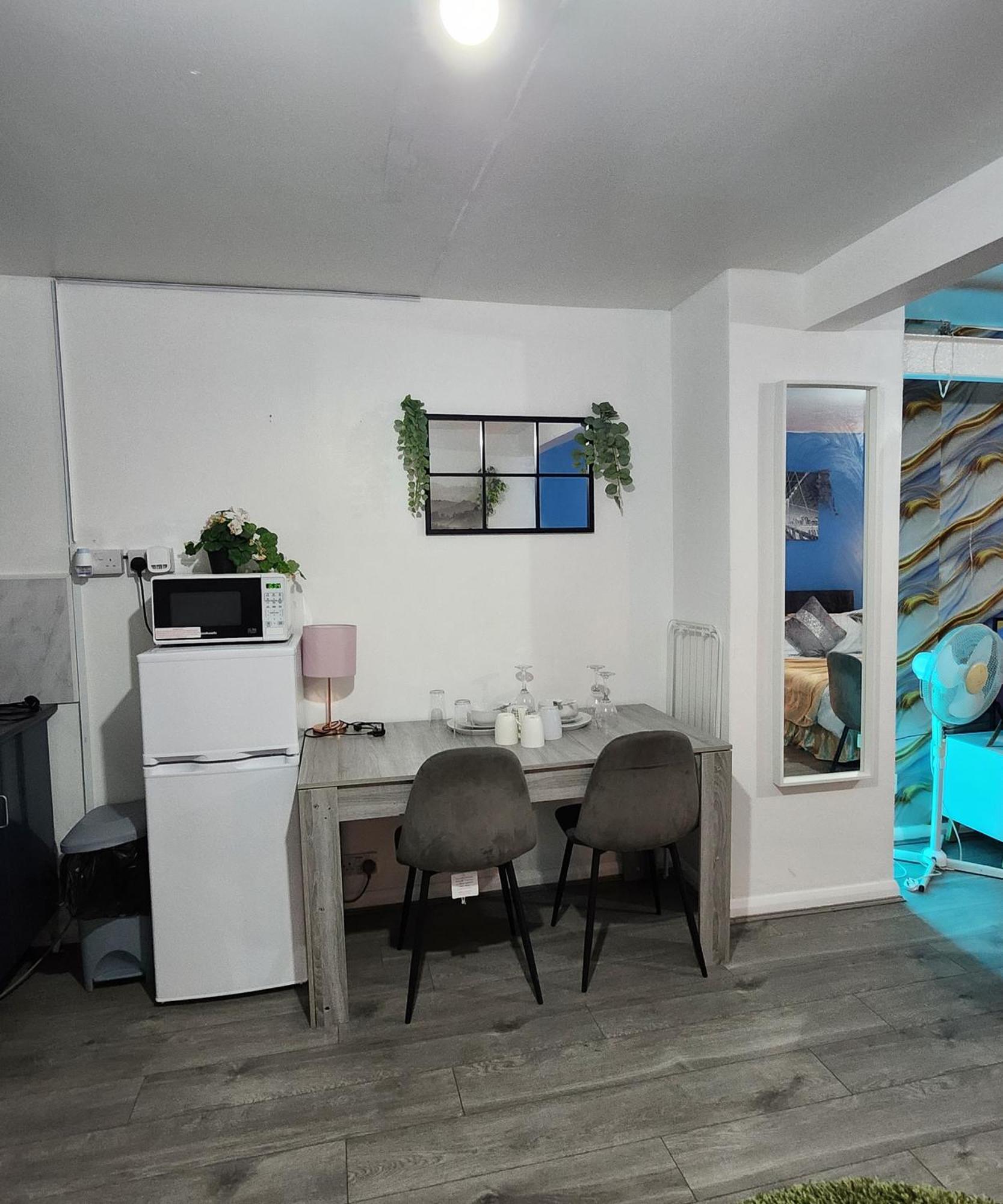 New Deluxe Studio Apt-2 Londra Dış mekan fotoğraf